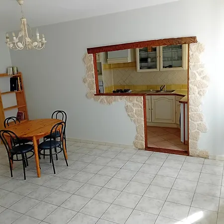 Complet Jusque 6 Personnes Apartment