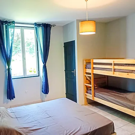 Complet Jusque 6 Personnes * Cruis