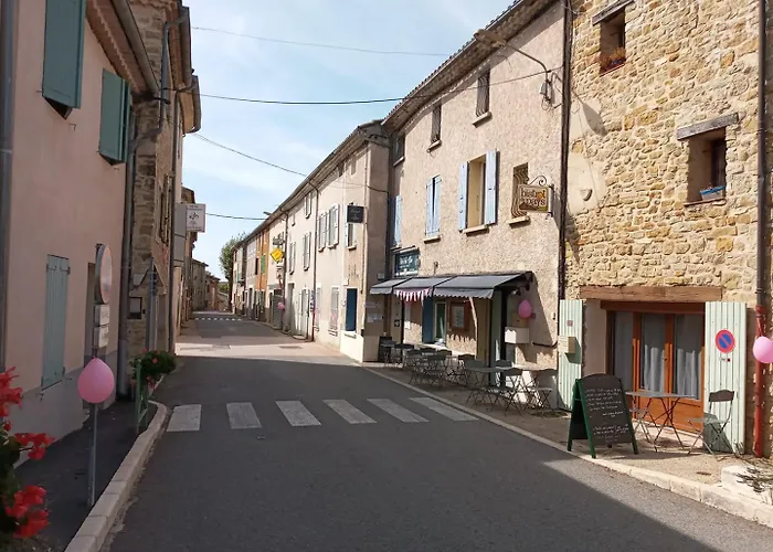 Complet Jusque 6 Personnes Apartment *