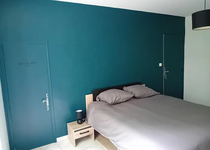 Complet Jusque 6 Personnes * Cruis