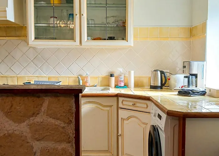 Complet Jusque 6 Personnes * Cruis